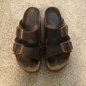 Used brown Birkenstock’s. Size 41 (W10) narrow.